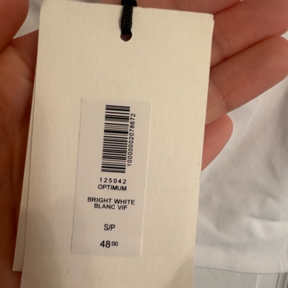 NWT- Aritzia White Contour Optimum Halter Top - Picture 7 of 7